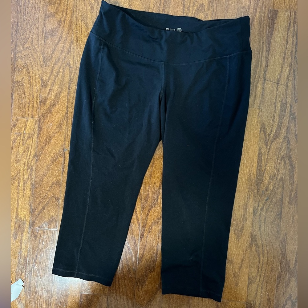 Old Navy activewear leggings